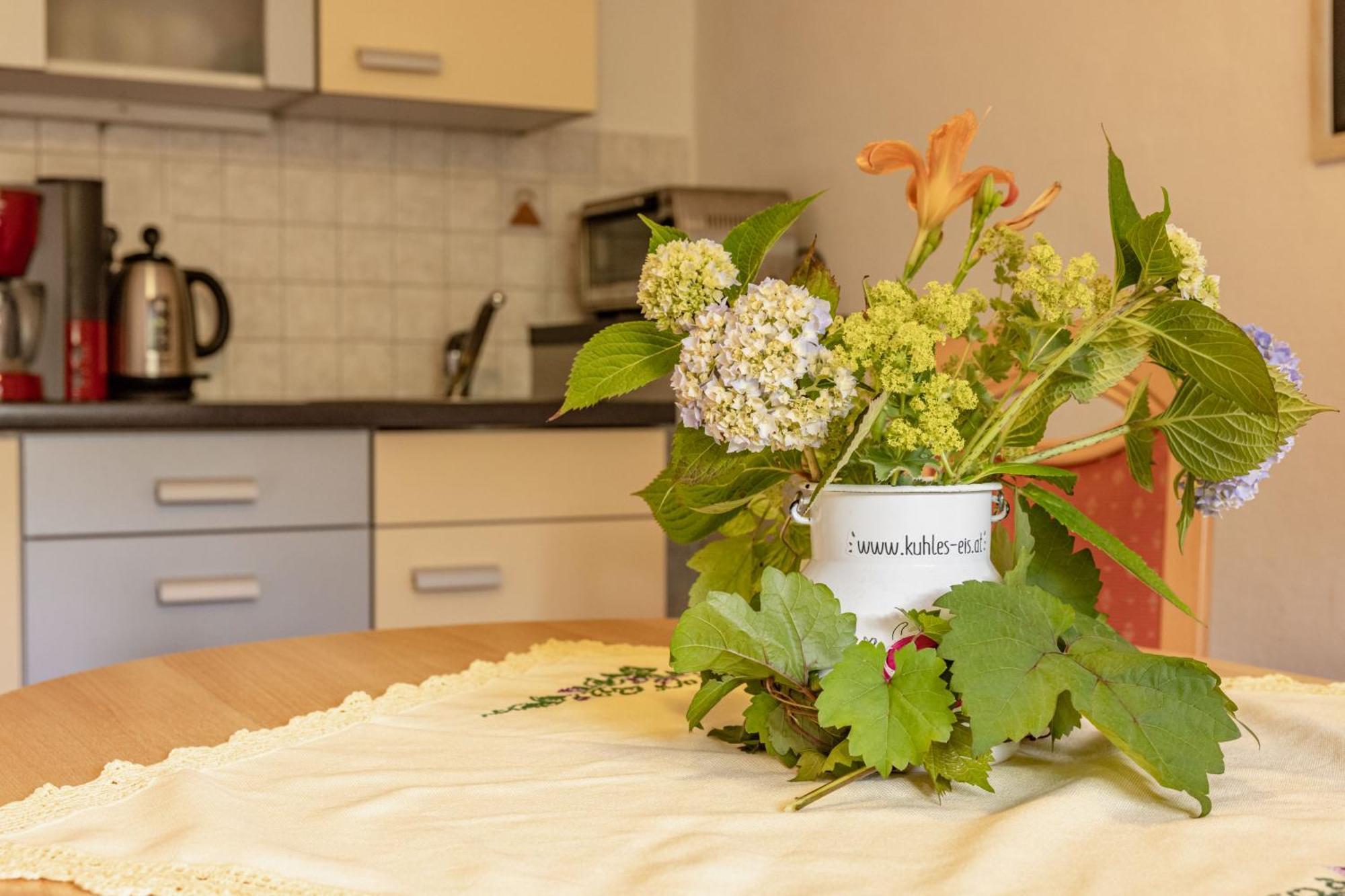 Lissis Bauernhof Appartments Gundersheim Buitenkant foto