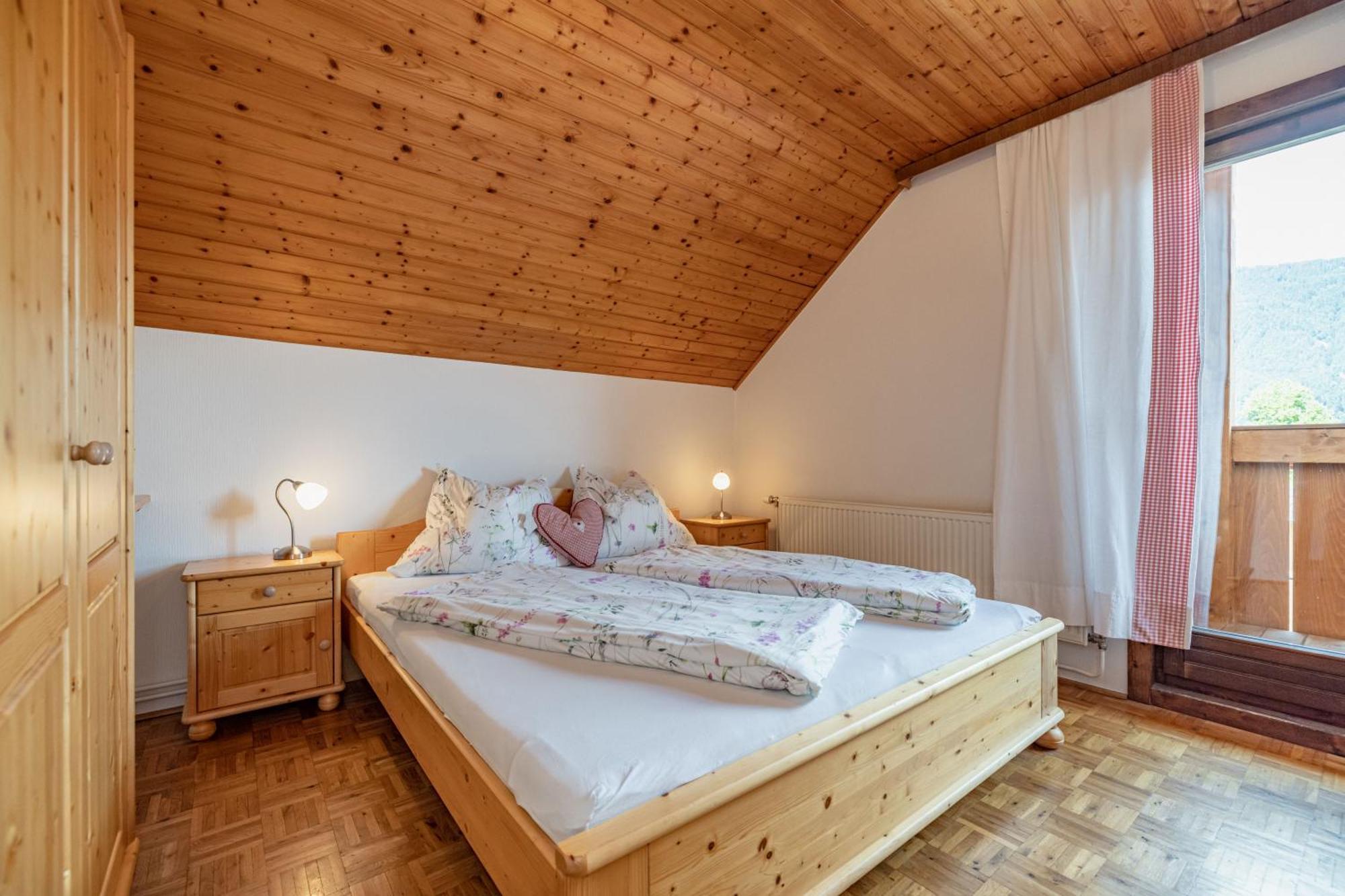Lissis Bauernhof Appartments Gundersheim Buitenkant foto