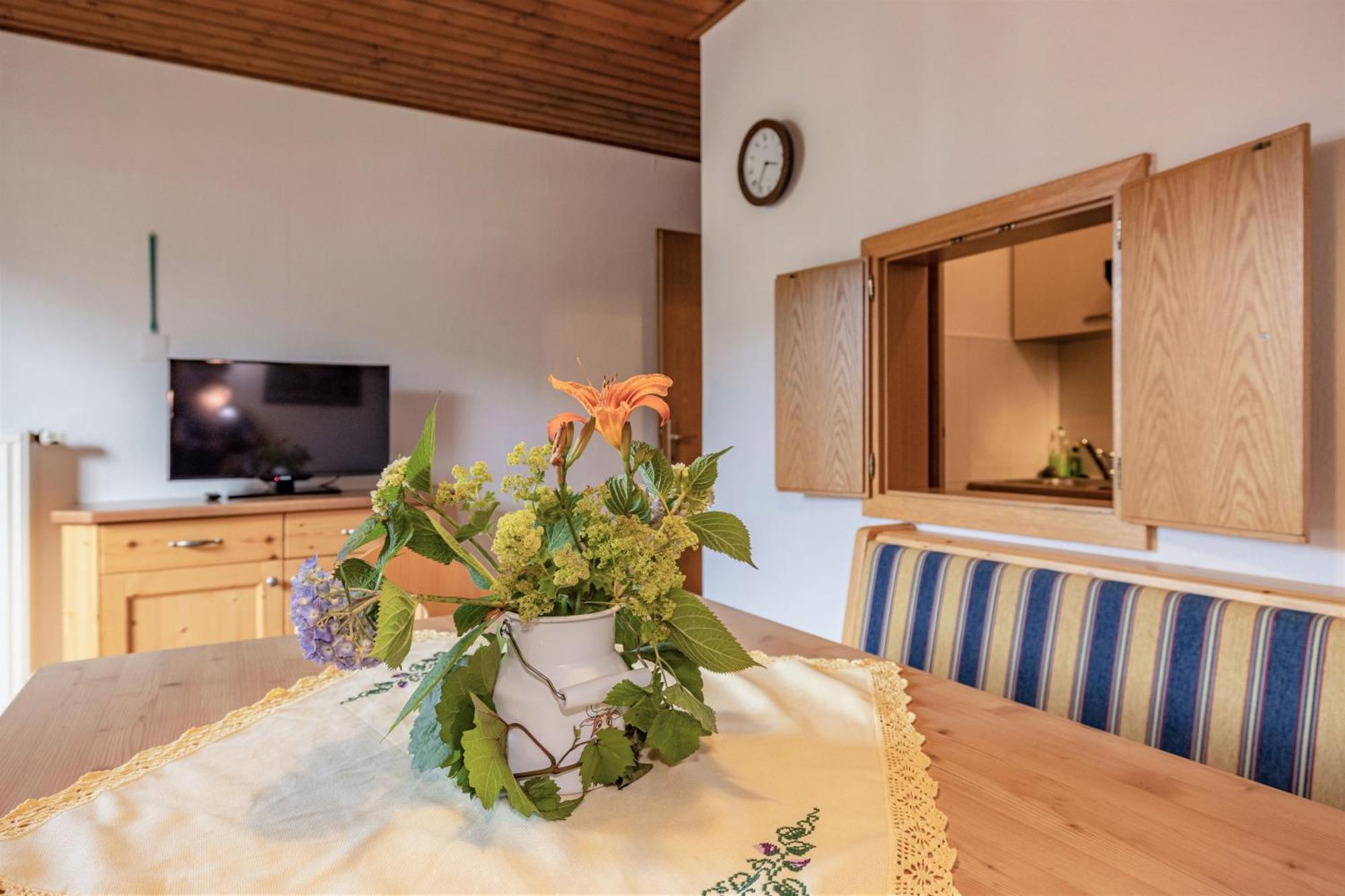 Lissis Bauernhof Appartments Gundersheim Buitenkant foto