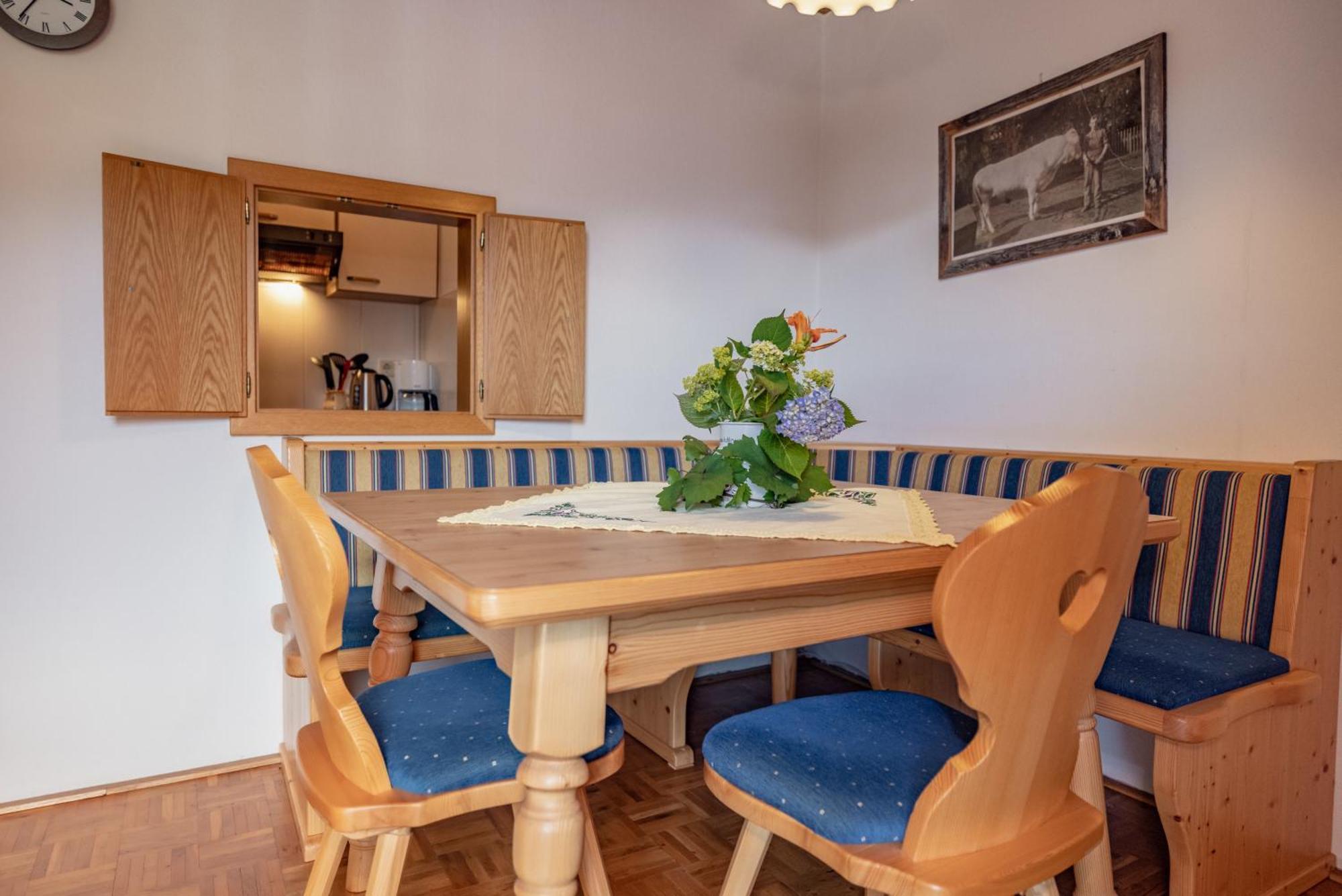 Lissis Bauernhof Appartments Gundersheim Buitenkant foto